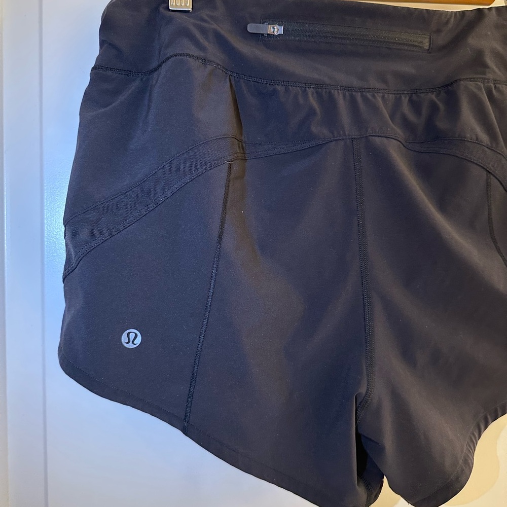 Lululemon • Shorts - Picture 6 of 8